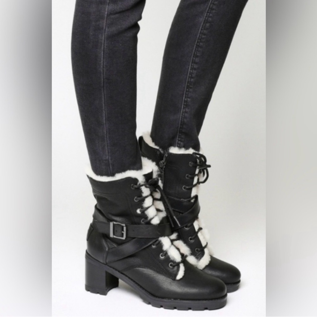 Ugg Women's Ingrid Black Leather Shearling Lug Soled Lace-Up Moto Boots Size 7